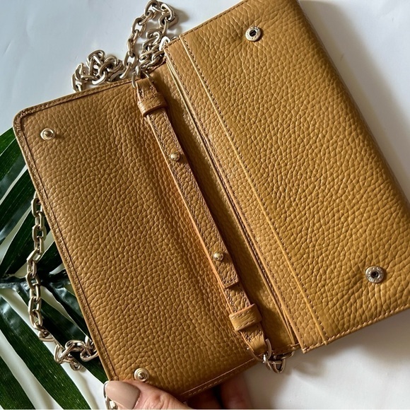 VALENTINO BY MARIO VALENTINO
Juniper Dollaro Pebbled Leather Wallet On Chain - Picture 6 of 9